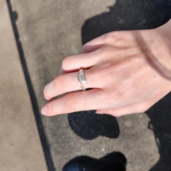 🍒 S925 WRAP Brushed Ring - Picture 4 of 7